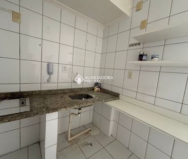 Kitnet com 1 quarto e 27m² para alugar em Jardim Leopoldina, Porto ... - Foto 1