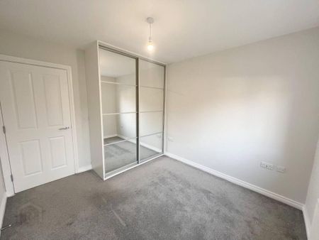 Apt 1, 3 Loughan Hall, Dundonald, Belfast, BT16 2FN - Photo 4