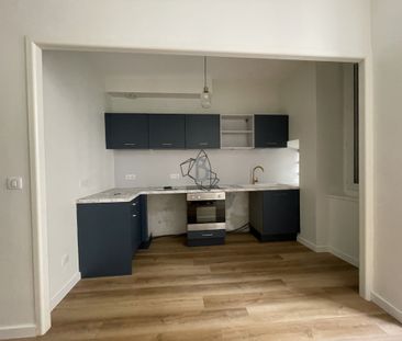 Location Appartement 3 pièces 51m² RODEZ 12000 - Photo 4