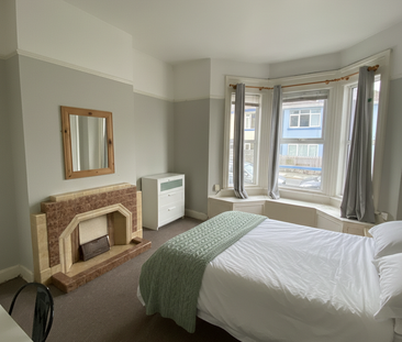 6 bedroom terraced house to rent - Photo 5