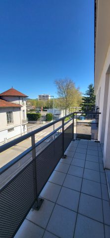 Location Appartement 2 pièces 48m² ST ETIENNE 42000 - Photo 4