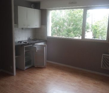 Location Appartement 1 pièce 21m² RENNES 35000 - Photo 2