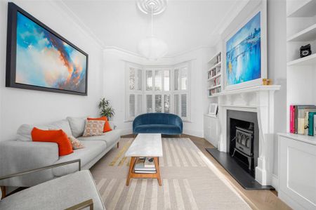 4 bedroom terraced house to rent - Photo 3