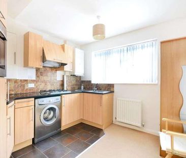 Station Approach, West Byfleet, KT14 - Photo 2