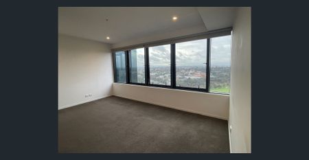 Stylish Two Bedroom Apartment in Prime Travancore Location - Photo 5