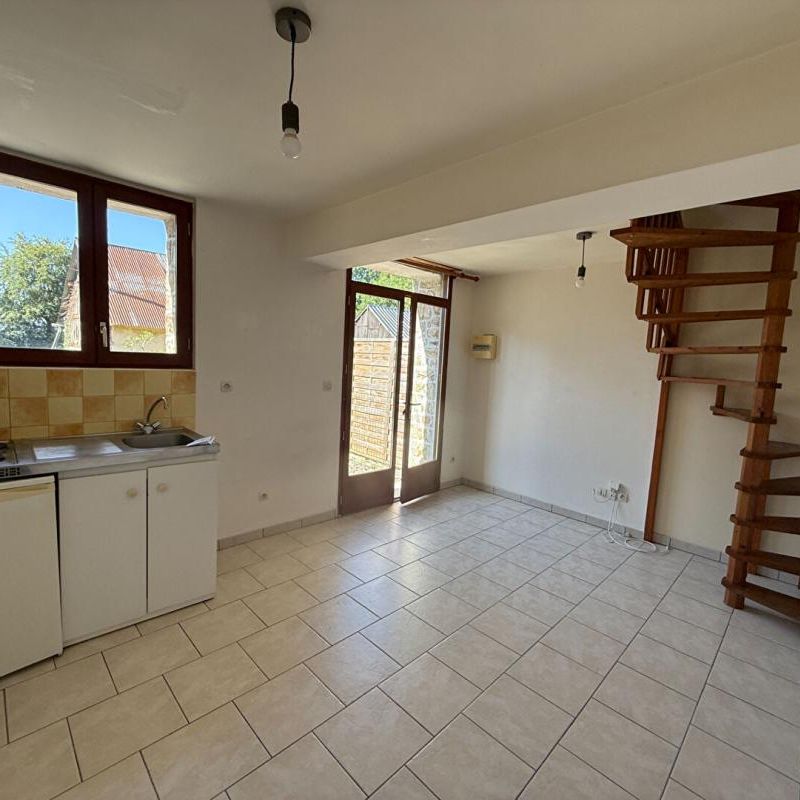Location Maison 2 pièces 25m² MORTAIN BOCAGE 50140 - Photo 1