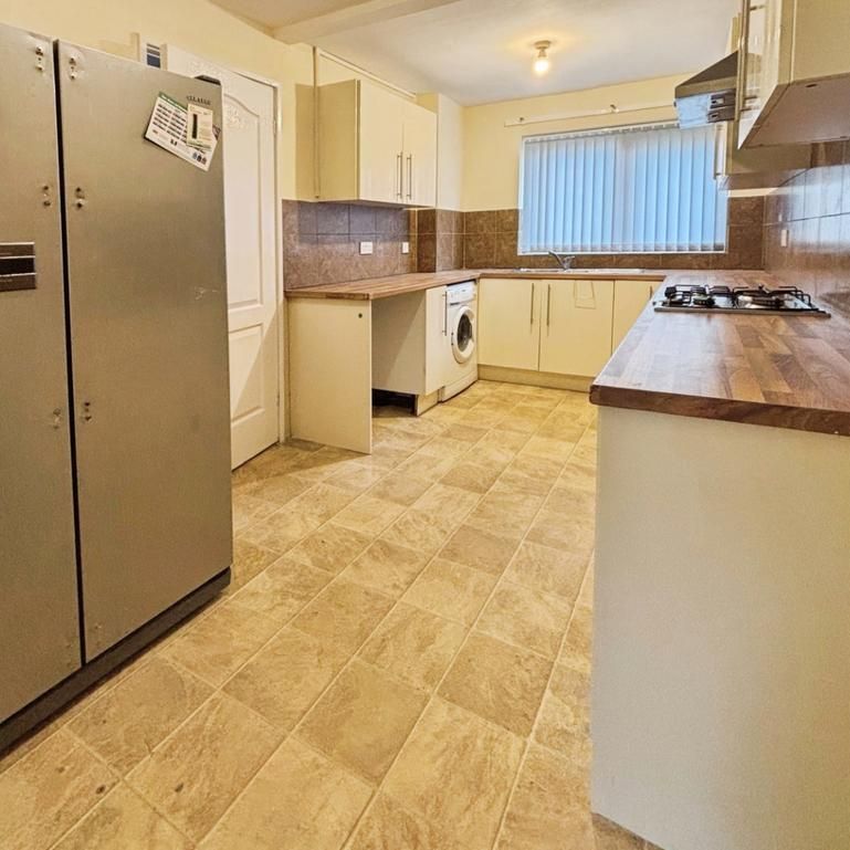 2 bedroom house to rent - Photo 1