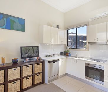 Cosy and Modern One Bedroom Apartment - Unfurnished - Photo 3