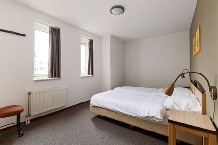 Lovely apartment with balcony & harborview (668-L) - Photo 3