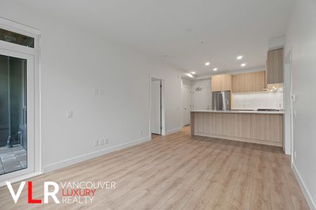 Condo in Coquitlam, BC - Photo 2