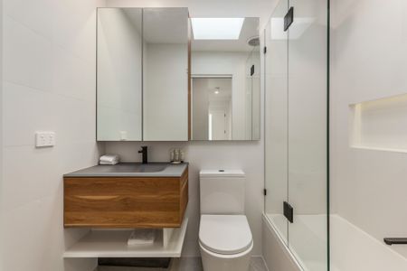 94 Manton Road, Clayton VIC 3168 - House For Rent | Domain - Photo 5