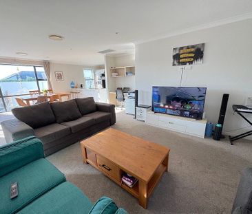 A modern home with central heating - Photo 3
