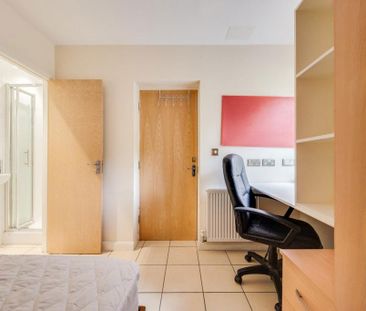 6 bedroom house to rent - Photo 5