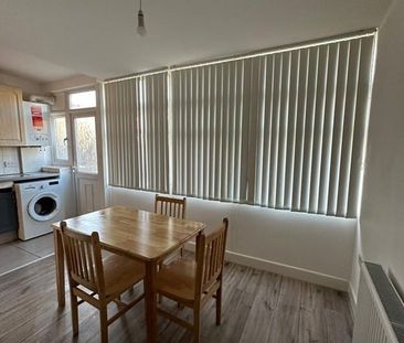 Room in a Shared House, Buller Road, N17 - Photo 1