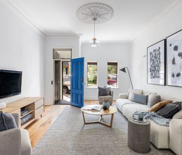 Stunning Park-Side Terrace with Alfresco Entertaining and Family Ap... - Photo 2