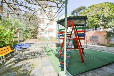 Apartamento com 2 quartos e 40m² para alugar em Cristal, Porto Alegre. - Foto 2