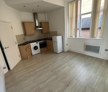 2 bedroom flat to rent - Photo 3