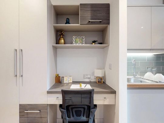 Apt 36, Onyx Residence - Photo 1