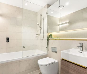 Stunning Two Bedroom Apartment - Photo 6