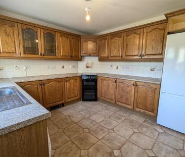 8 John, F Kennedy Estate, Castlewellan, BT31 9AN - Photo 6