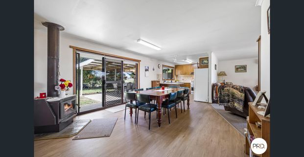 4 BEDROOM FAMILY HOME NESTLED ON AN EXPANSIVE 13-ACRE BLOCK - Photo 1