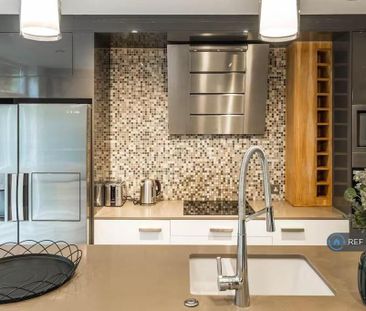 1 bedroom in a house share to rent - Photo 6