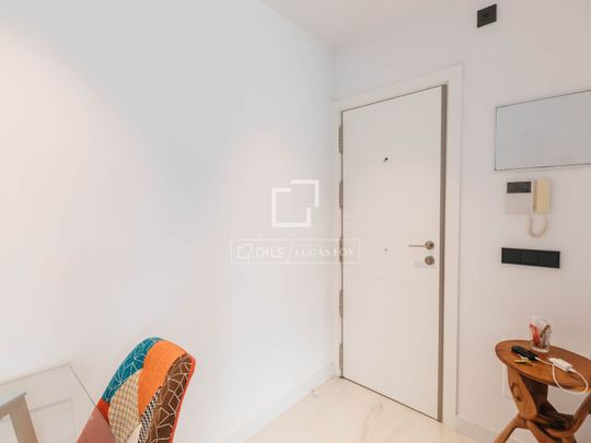 Excellent 1 Bedroom apartment for rent in Hispanoamérica, Madrid - Photo 1