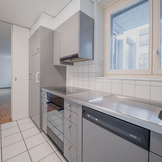 Helle 4.5-Zimmer-Wohnung mit Wintergarten im beliebten Breitequartier! - Foto 1