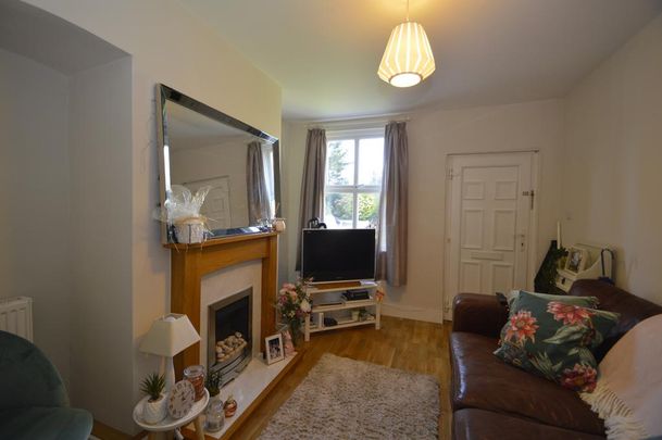 2 bedroom terraced house to rent - Photo 1