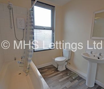 31 Autumn Grove, Leeds, LS6 1RL - Photo 1