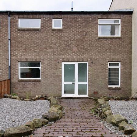 3 bedroom terraced house to rent - Photo 3