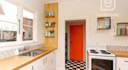 In The Heart Of Strandon - Photo 2