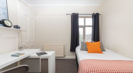 2 Headingley Avenue, Headingley, Leeds, LS6 3EP - Photo 4