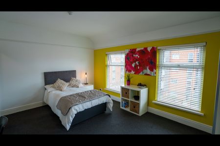 3 Bed Flat, Kensington, L7 - Photo 3
