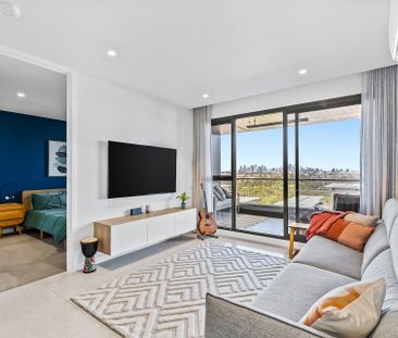 Modern Living with an Entertainer’s Balcony - Photo 2