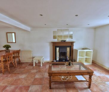 50 High Street, Ballyhalbert, BT22 1BL - Photo 4