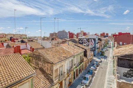 Calle Cura Planelles, Valencia, Valencian Community 46011 - Photo 2