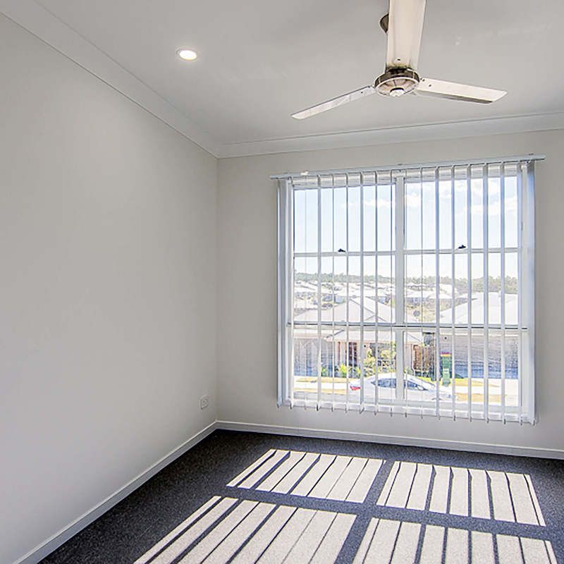 Low Maintenance & Modern Family Home - Photo 1