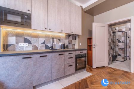 Studio w centrum| 2900 total| Plac inwalidów - Zdjęcie 4