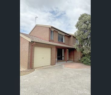 Two Bedroom Townhouse - Photo 6