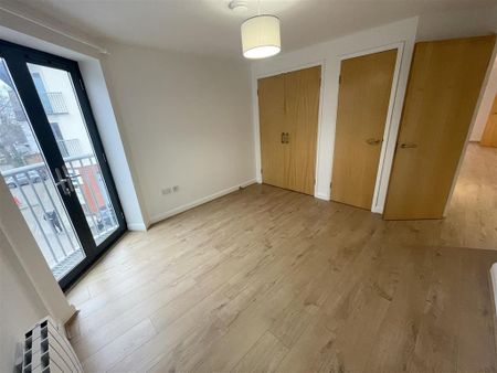 2 bedroom apartment to rent - Photo 5