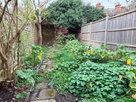 2 Bed House - Photo 5