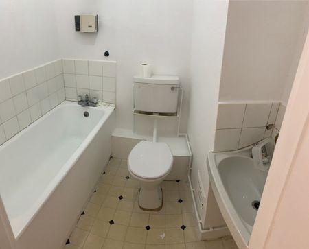 1 Bed Ground Floor Flat - Photo 5