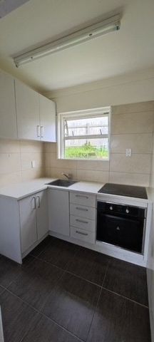 Spacious one bedroom gnd flat - Photo 5
