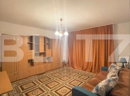 Garsoniera, decomandata, 42 mp, balcon, zona strazii Eroilor - Fotografie 2