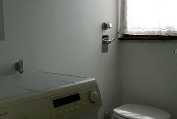 Студия возле метро Лоди Тибб