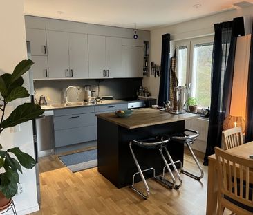 Mysig och välplanerad tvåa i Farsta – nära natur och kommunikationer! - Photo 5