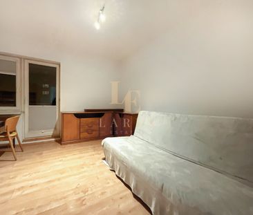 Przy metrze Stokłosy | Uczelnia Vistula | Balkon - Zdjęcie 1
