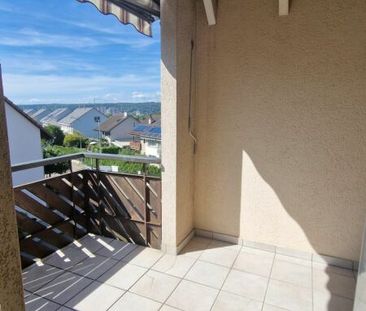3.5-Zimmer-Dachwohnung mit Cheminée und Balkon/Loggia in Giebenach ... - Photo 3