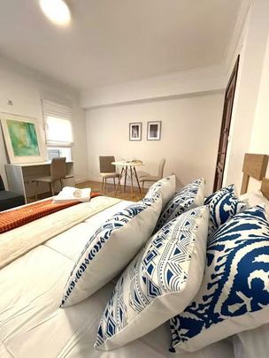 Avenida de Fuenlabrada, Leganés, Community of Madrid 28912 - Photo 1